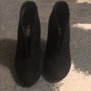 Aldo Black Suede Ankle Booties - Barely Worn